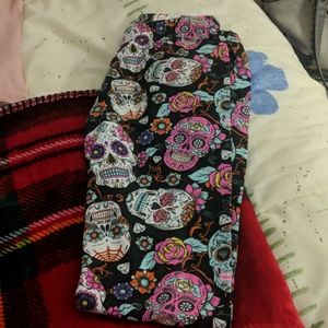 Skull leggings worn a few times